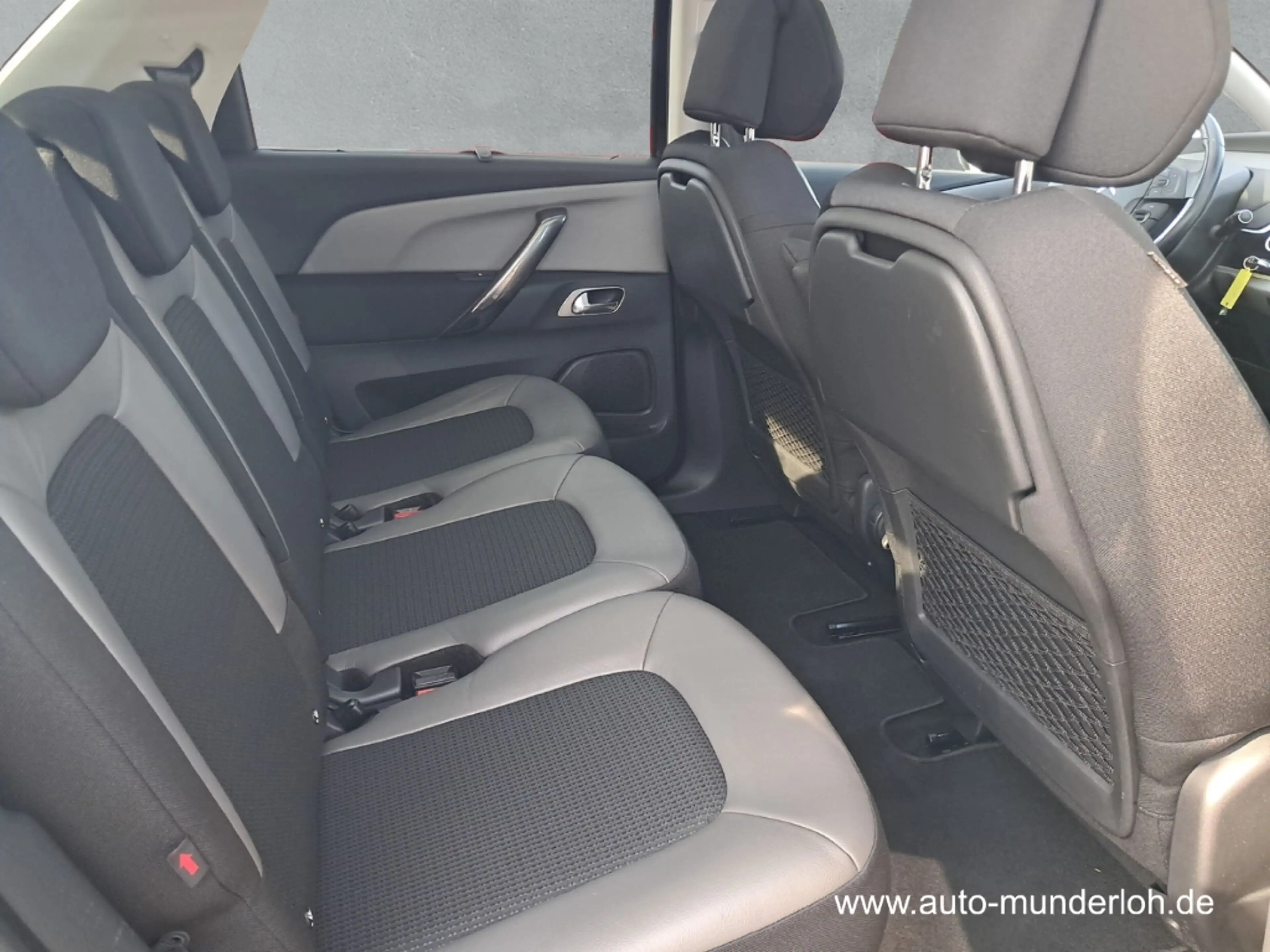 Citroen C4 SpaceTourer PureTech 130 Shine — photo 11