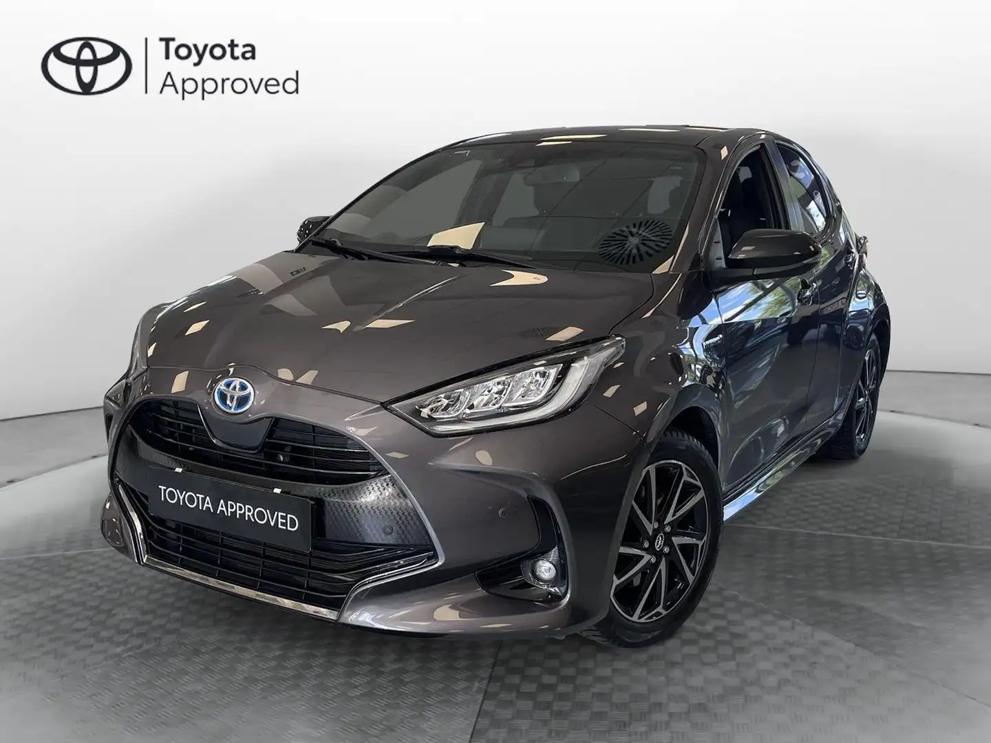 Toyota Yaris Yaris 1.5 Hybrid 5 porte Lounge Grigio - 1