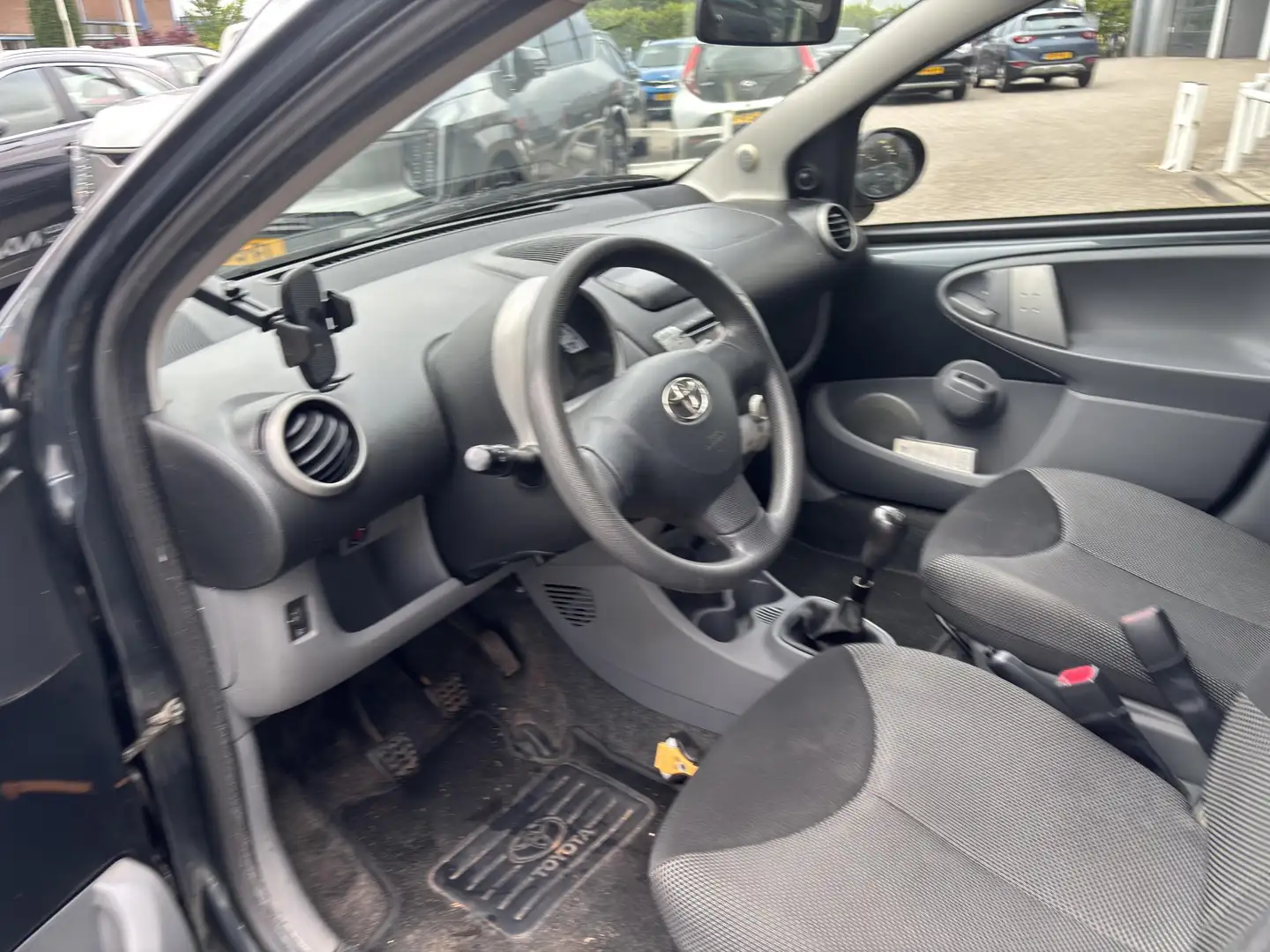 Toyota Aygo 1.0-12V Comfort Navigator Gris - 2