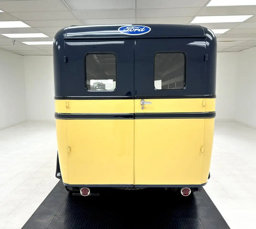 Ford BB 1 1/2 Ton Panel Delivery, foto 4