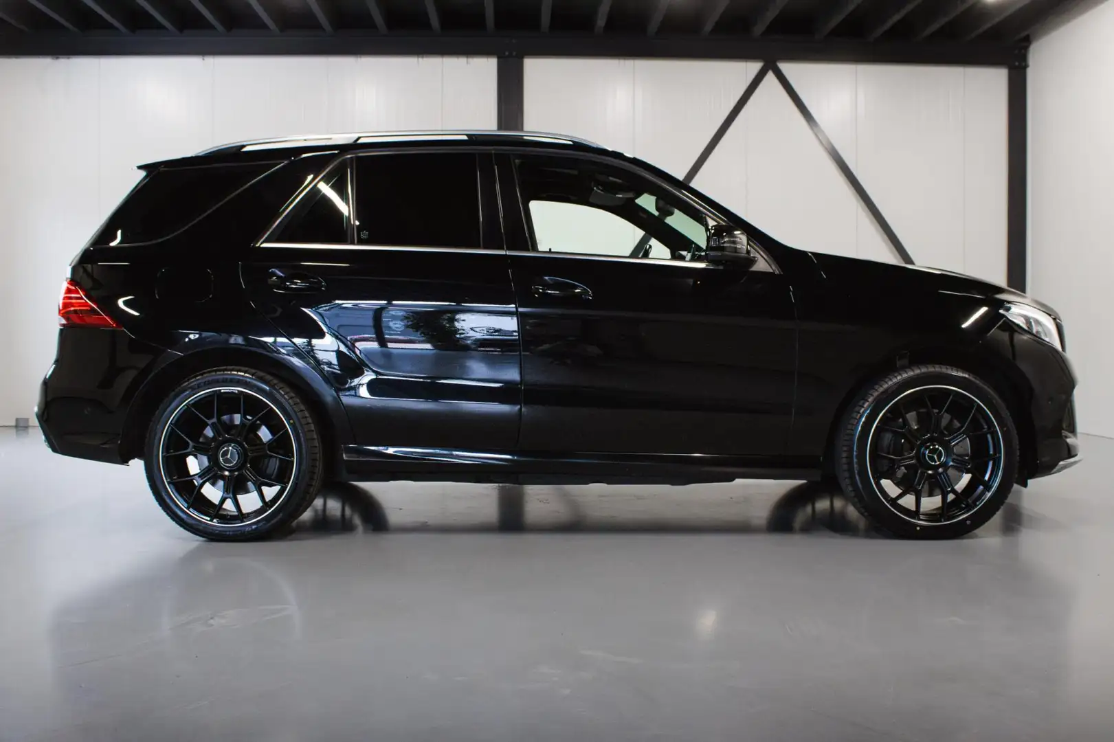 Mercedes-Benz GLE 500 e 4MATIC AMG | 21" | PANO | 442PK | FULL! Noir - 2