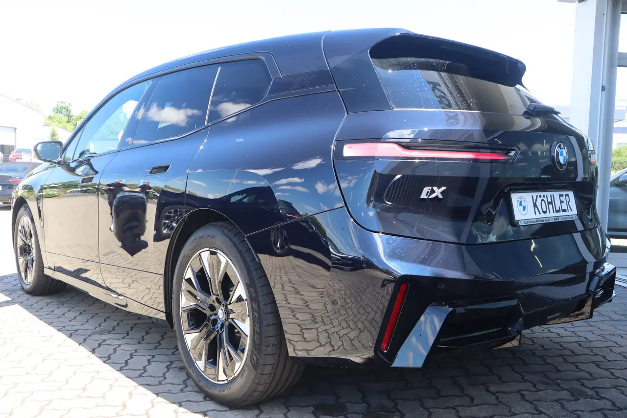 BMW iX 2026