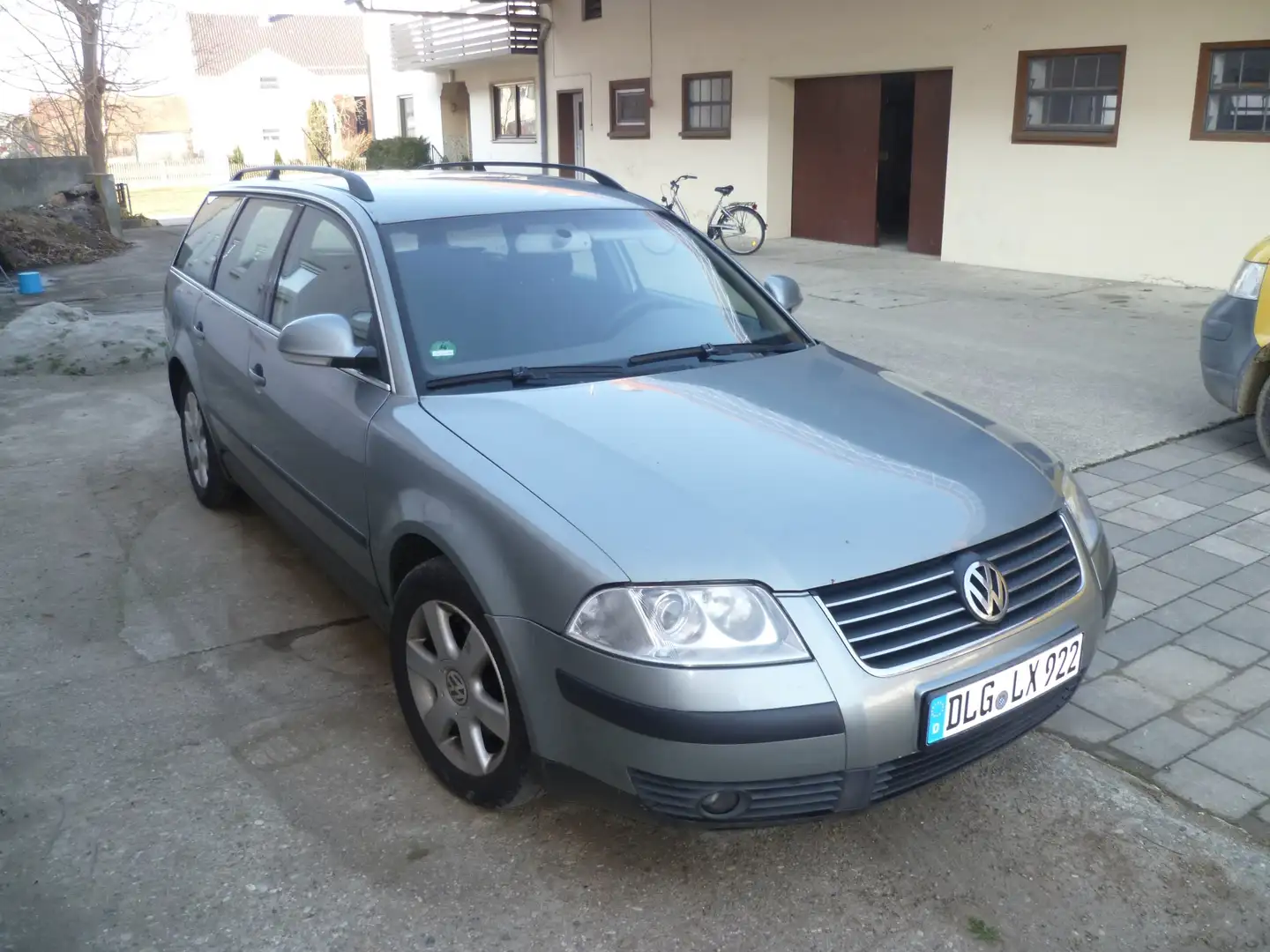 Volkswagen Passat Variant Plateado - 1