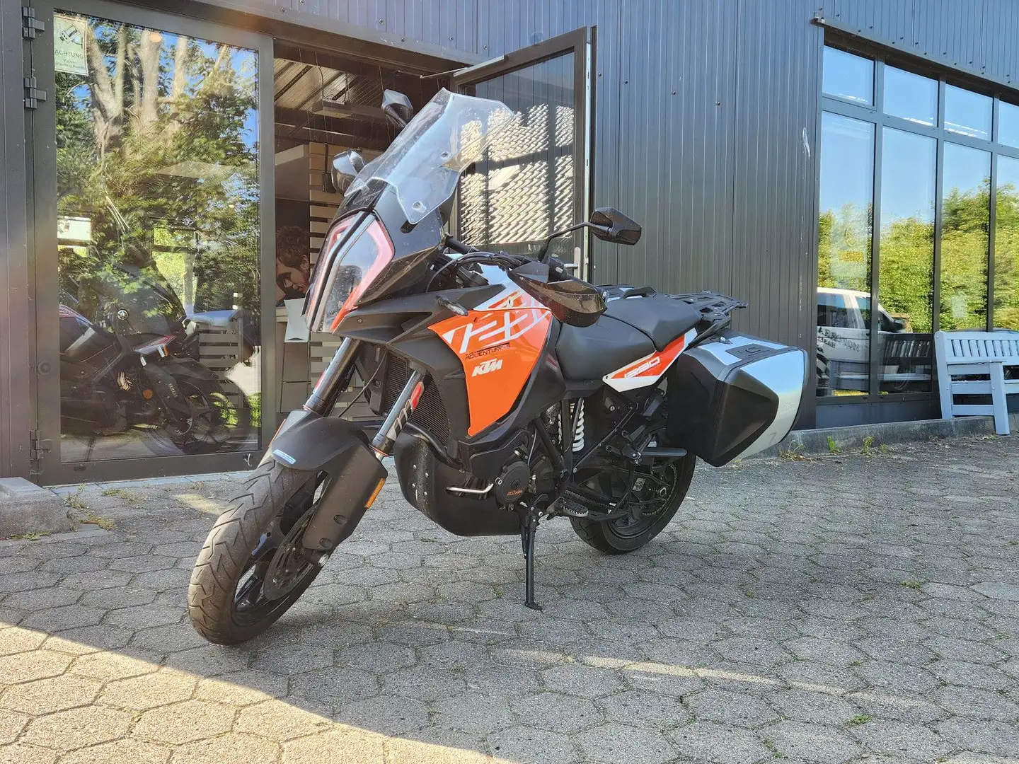 KTM 1290 Super Adventure S - 1
