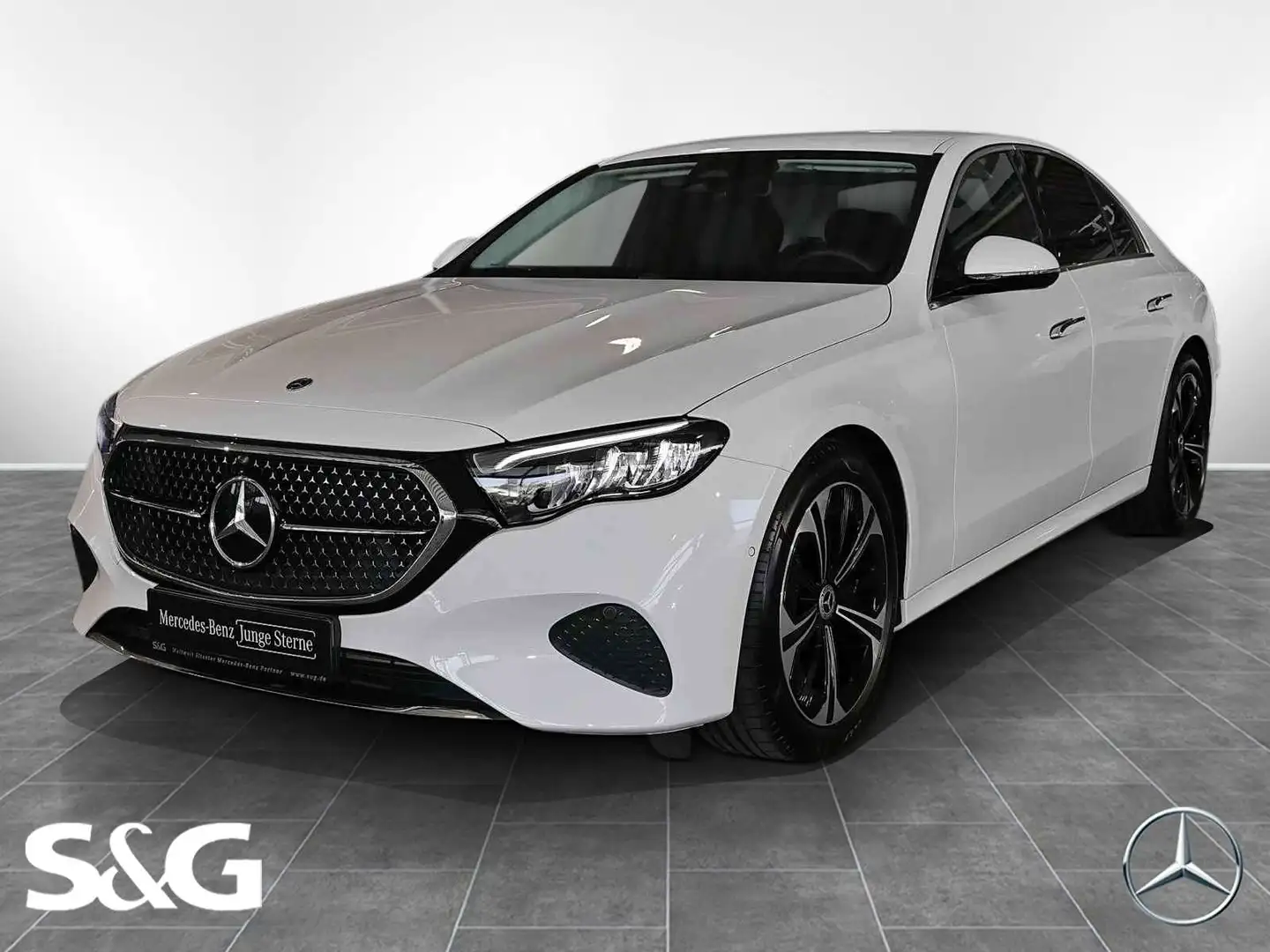Mercedes-Benz E 220 d TOTWINKEL+KEYLESS+LED+KAMERA+CARPLAY+19" Blanco - 1