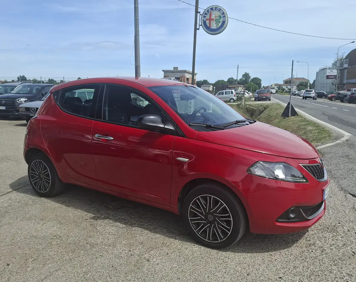 Lancia Ypsilon 2022
