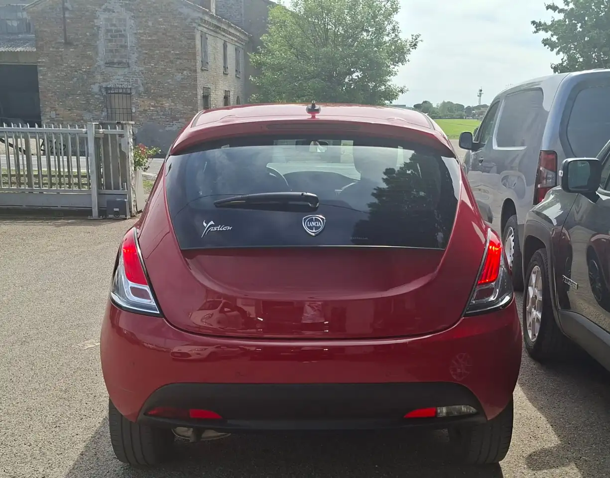 Lancia Ypsilon 2022 — фото 10
