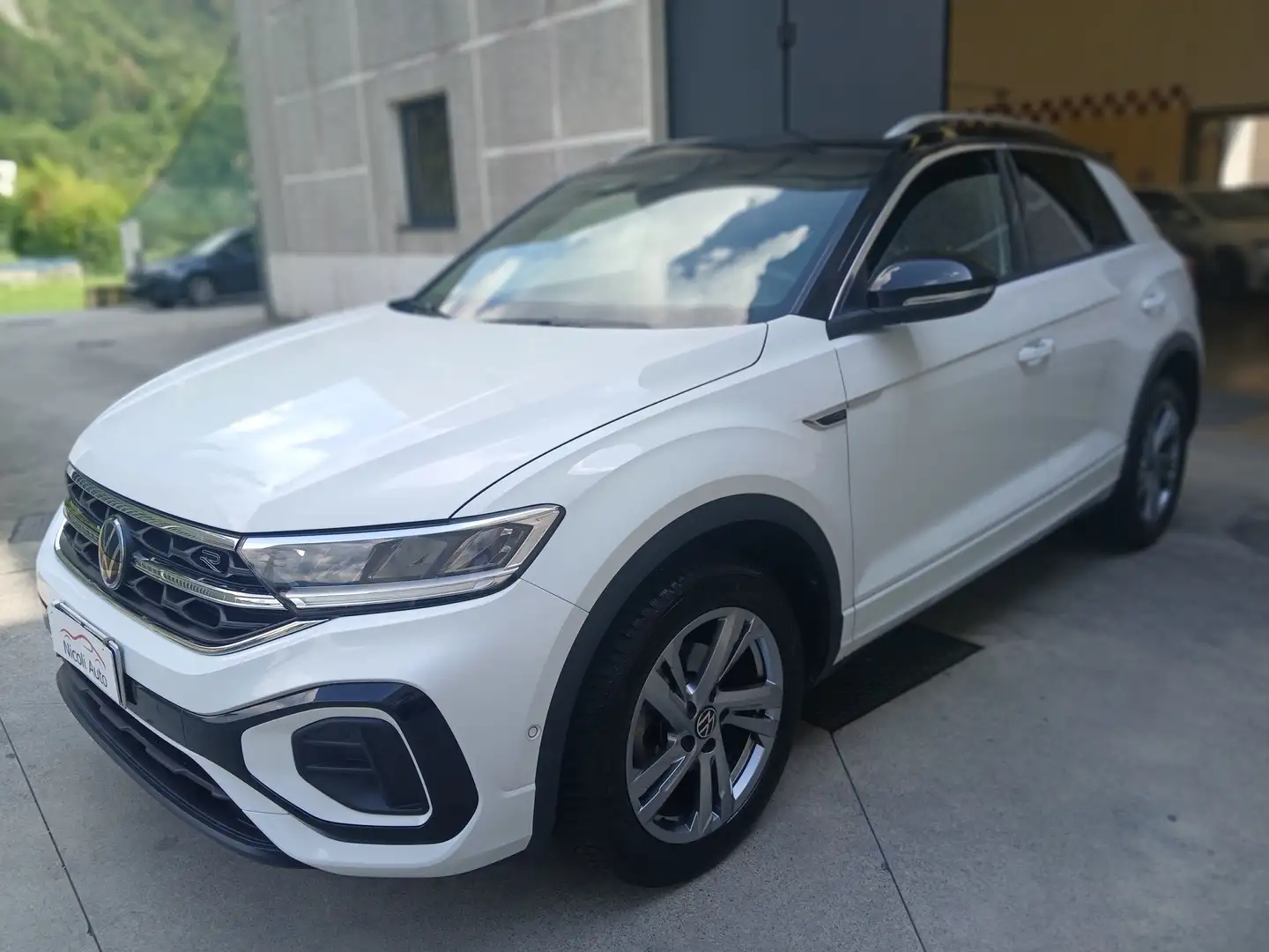 Volkswagen T-Roc T-Roc 2022 1.0 tsi R-Line 110cv Bianco - 1