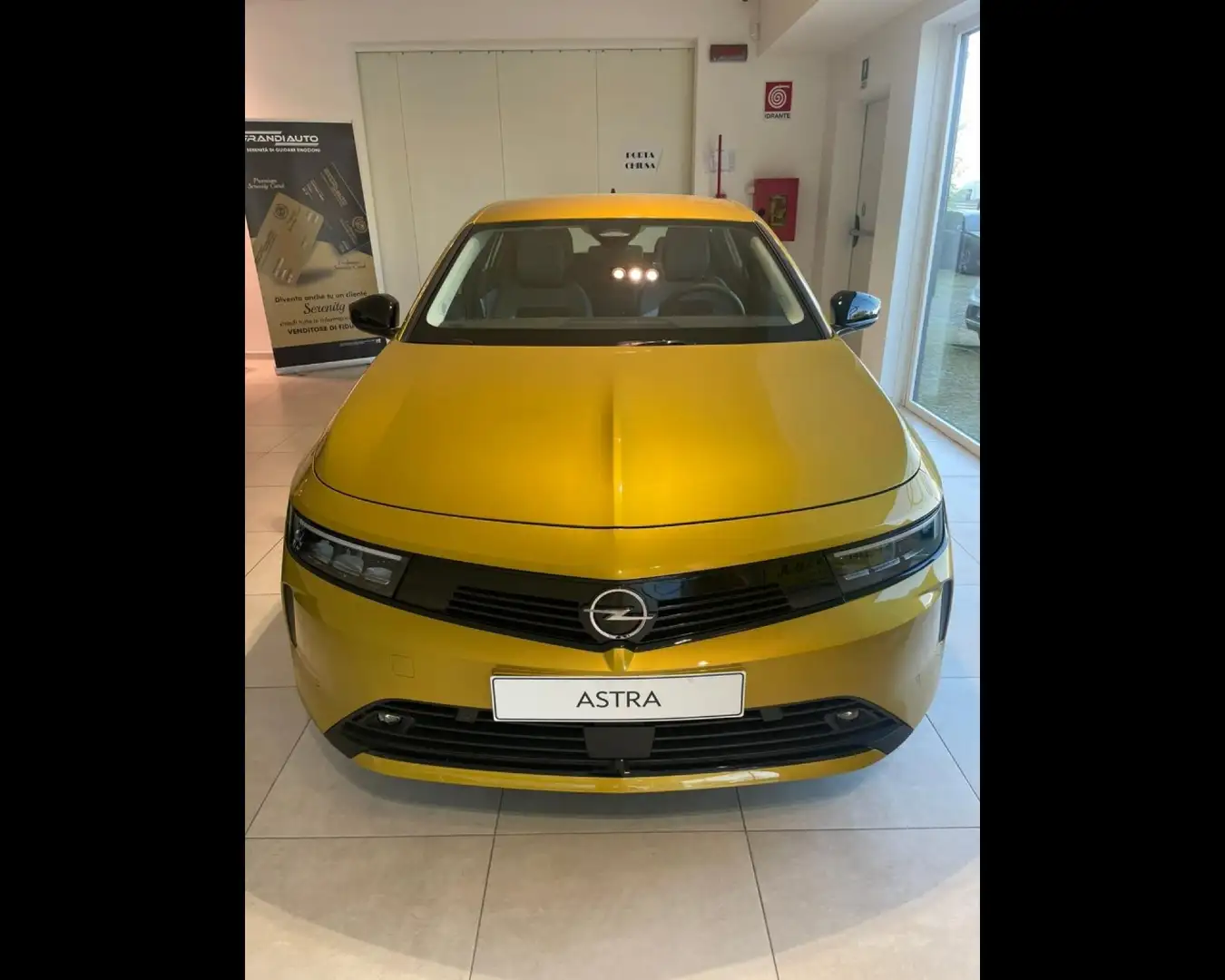 Opel Astra 1.2 t Edition s&s 110cv Giallo - 2