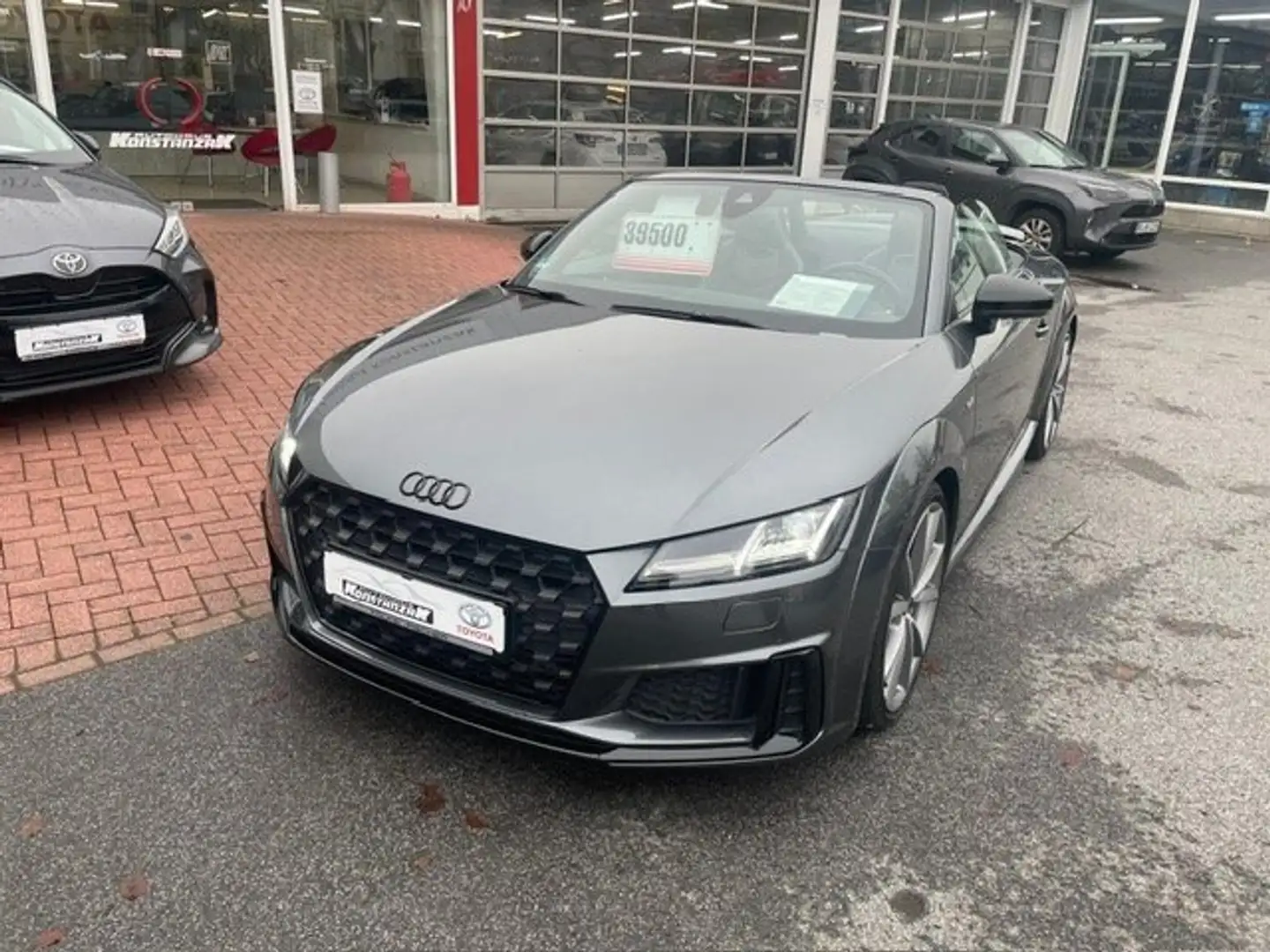 Audi TT 40 TFSI S-Line Grau - 1