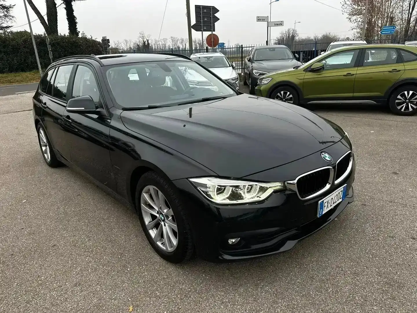 BMW 318 d 150cv Touring Business manuale - FX242DZ Nero - 2