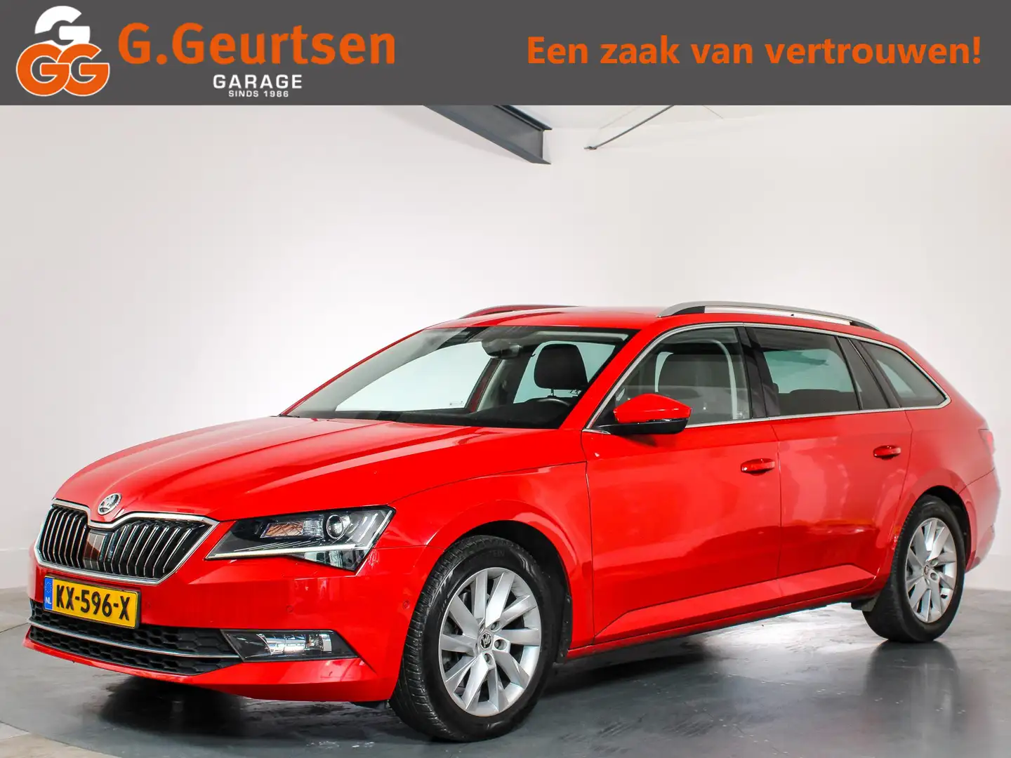 Skoda Superb Combi 1.4 TSI ACT Style Business Airco, Navigatie, Rood - 1