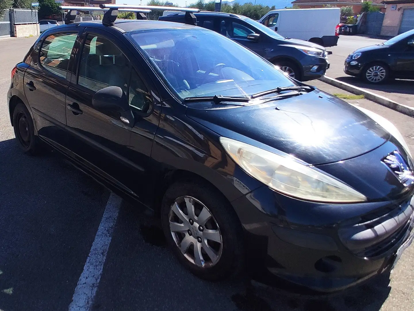 Peugeot 207 5p 1.4 hdi XT Nero - 1