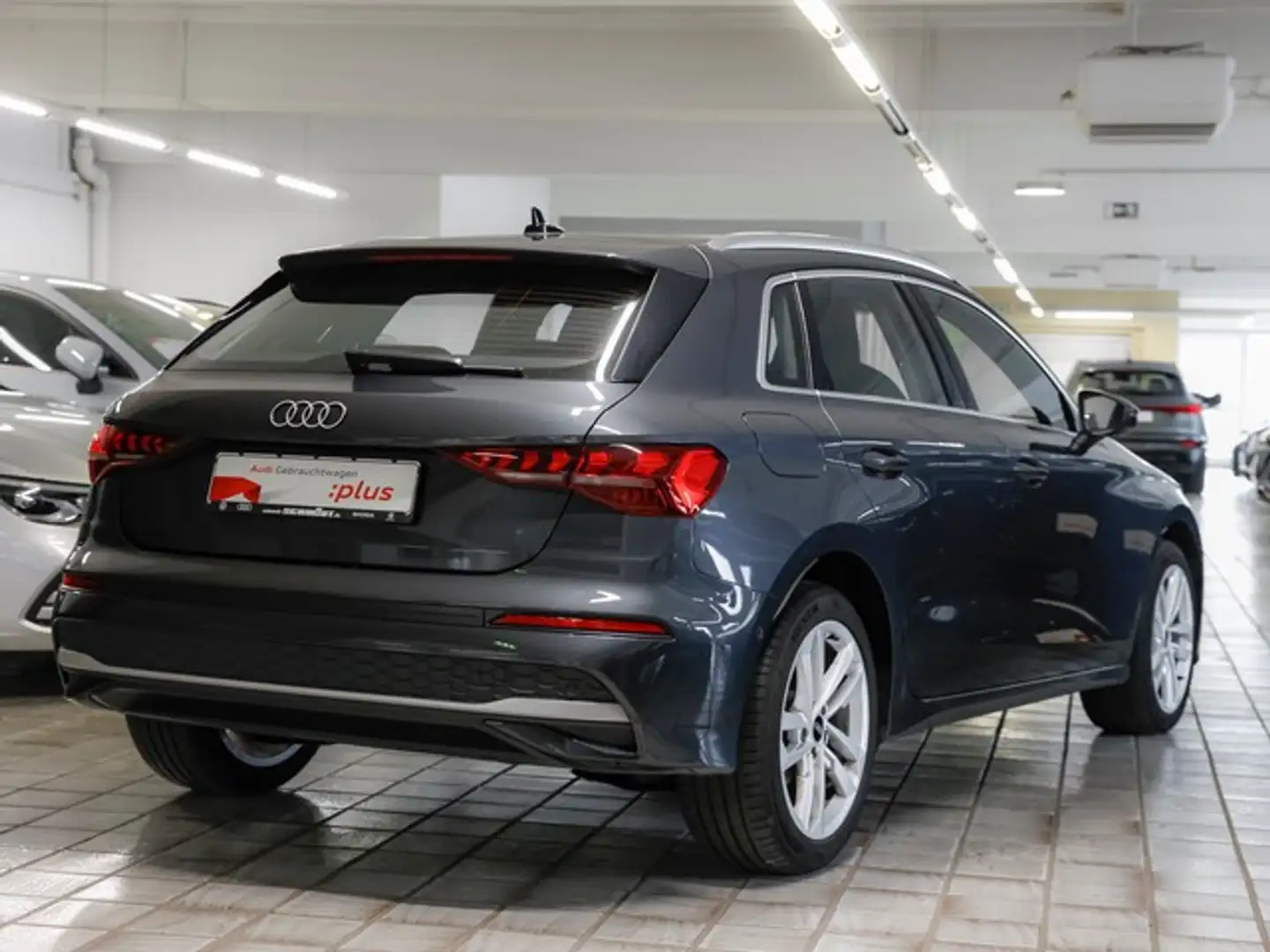 Audi A3 Sportback 35 TDI Advanced LED Navi+ Sportsitze ... Grau - 2