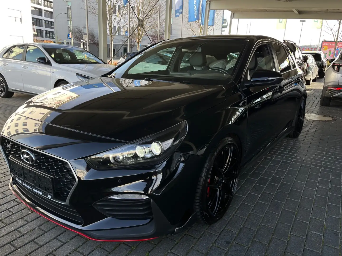 Hyundai i30 2.0 T-GDI N Performance 8-fach Bereift LED Zwart - 2