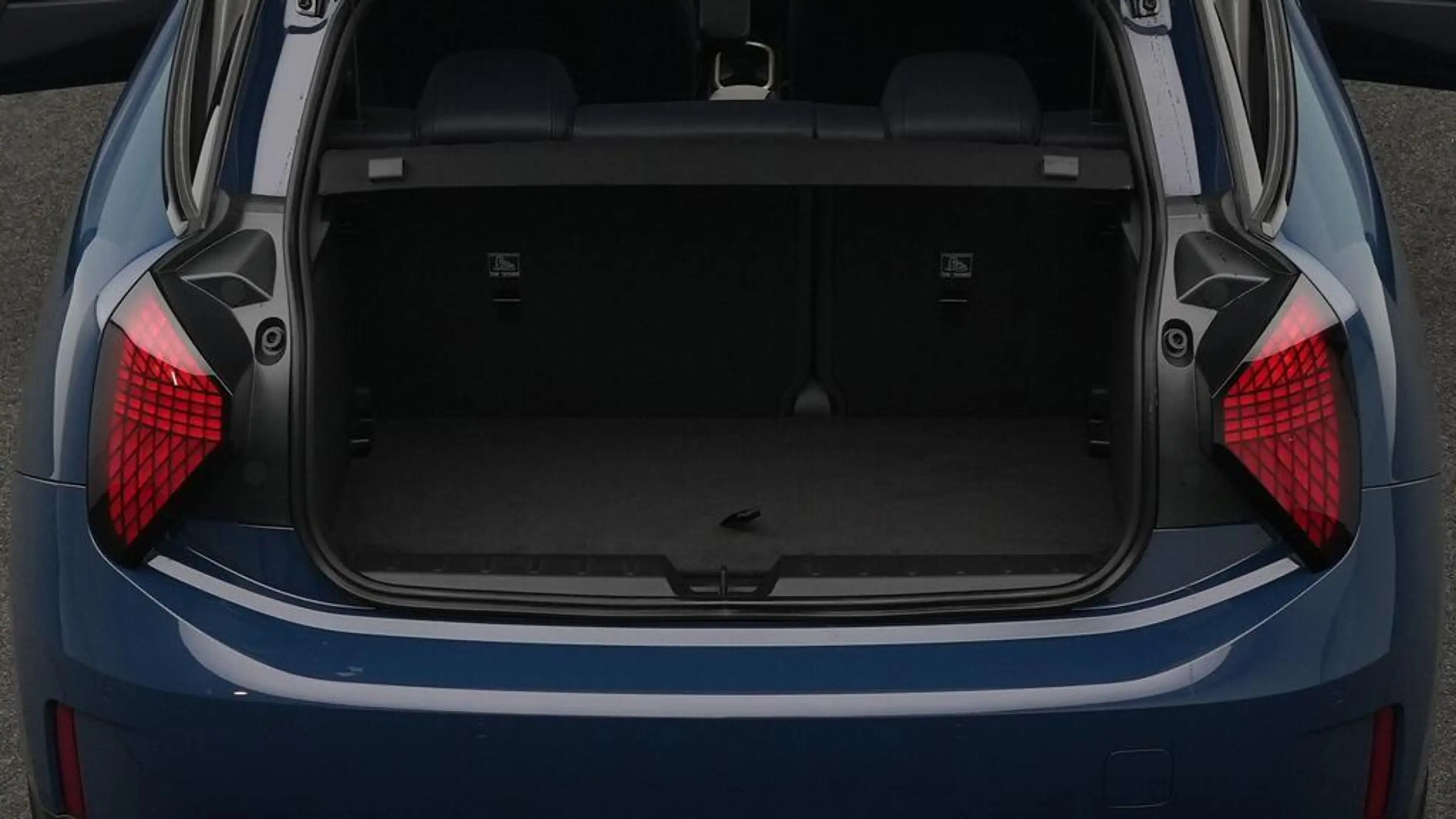 MINI Cooper E Favoured Trim — photo 24