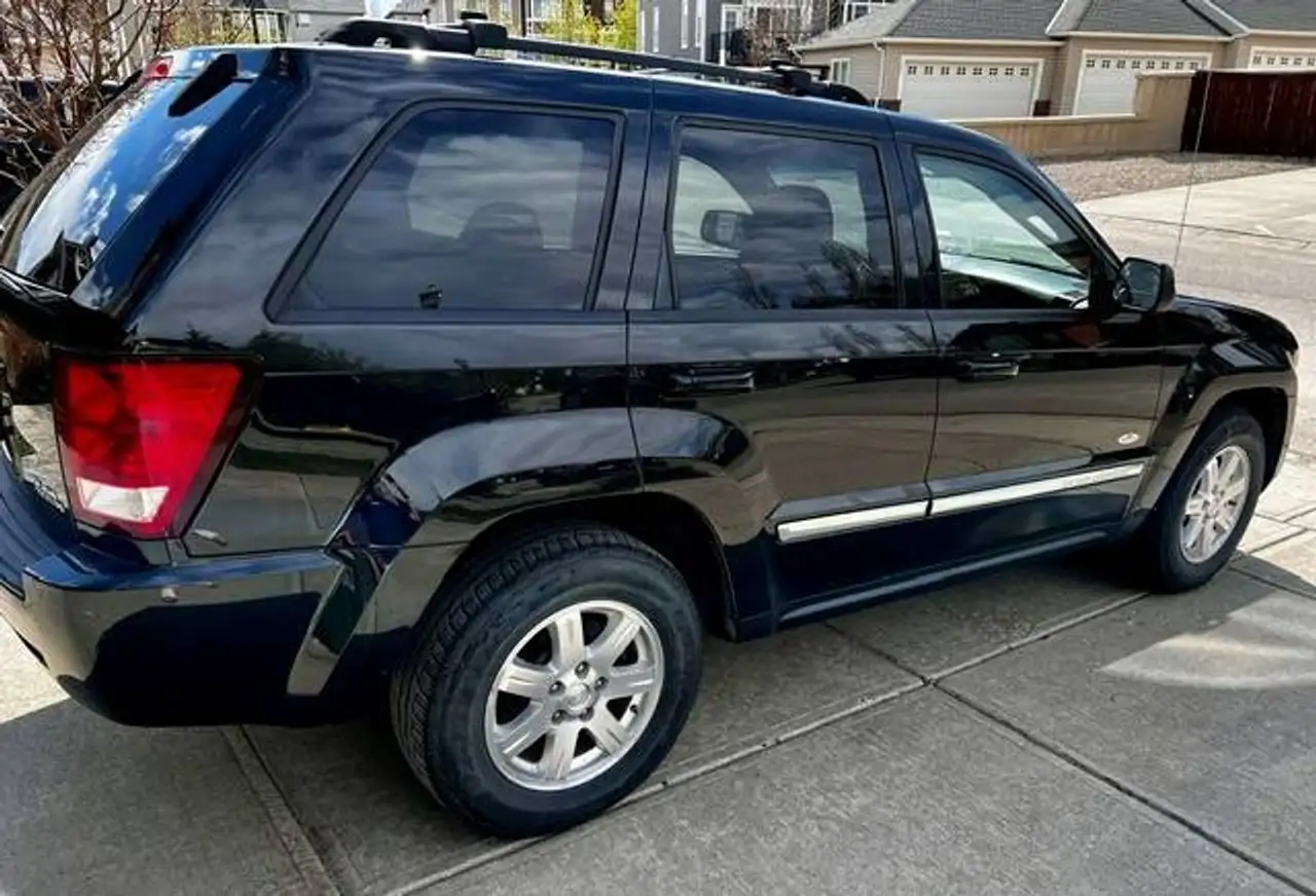 Jeep Grand Cherokee снимка Jeep Grand Cherokee