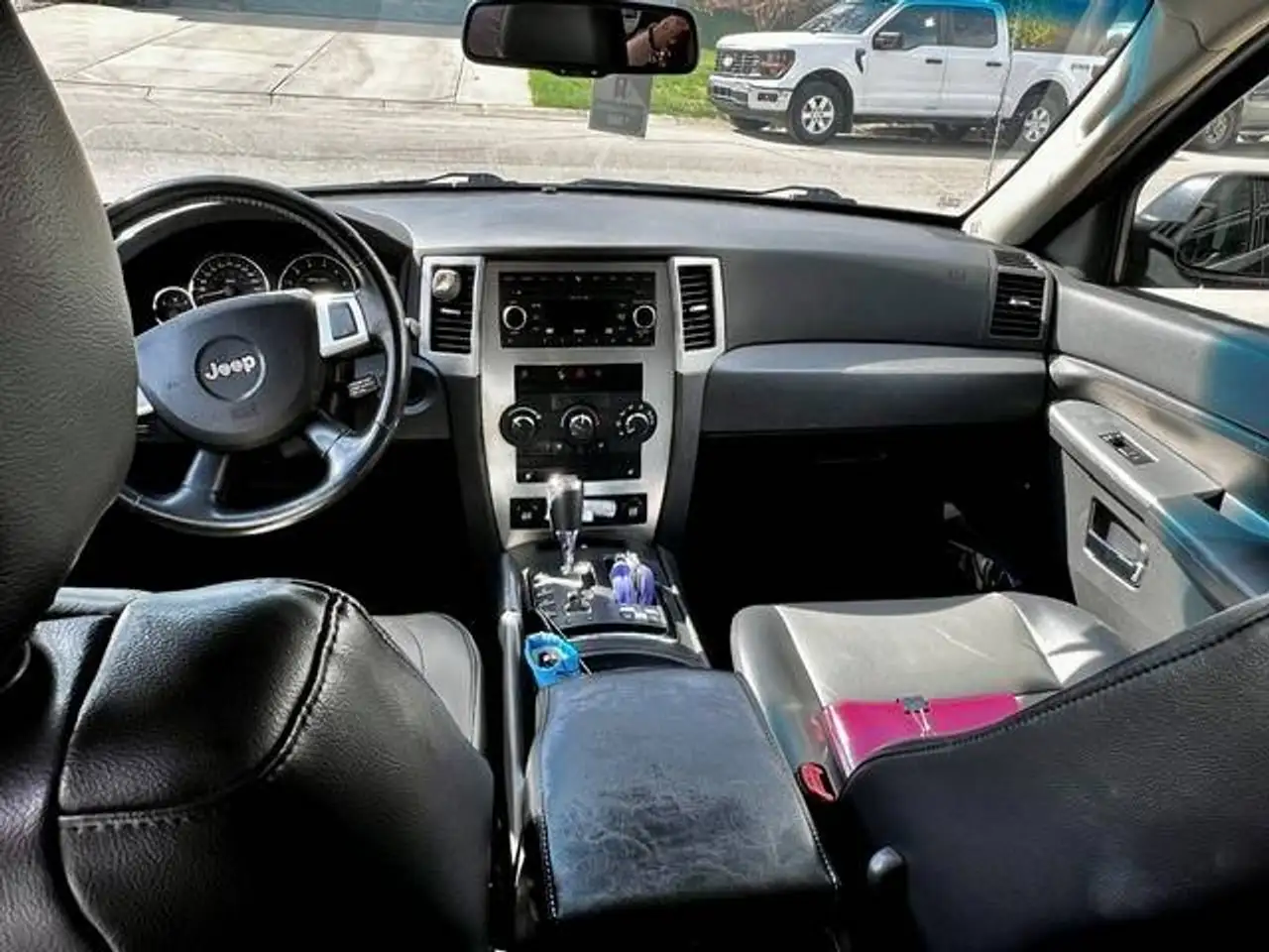 Jeep Grand Cherokee снимка Jeep Grand Cherokee