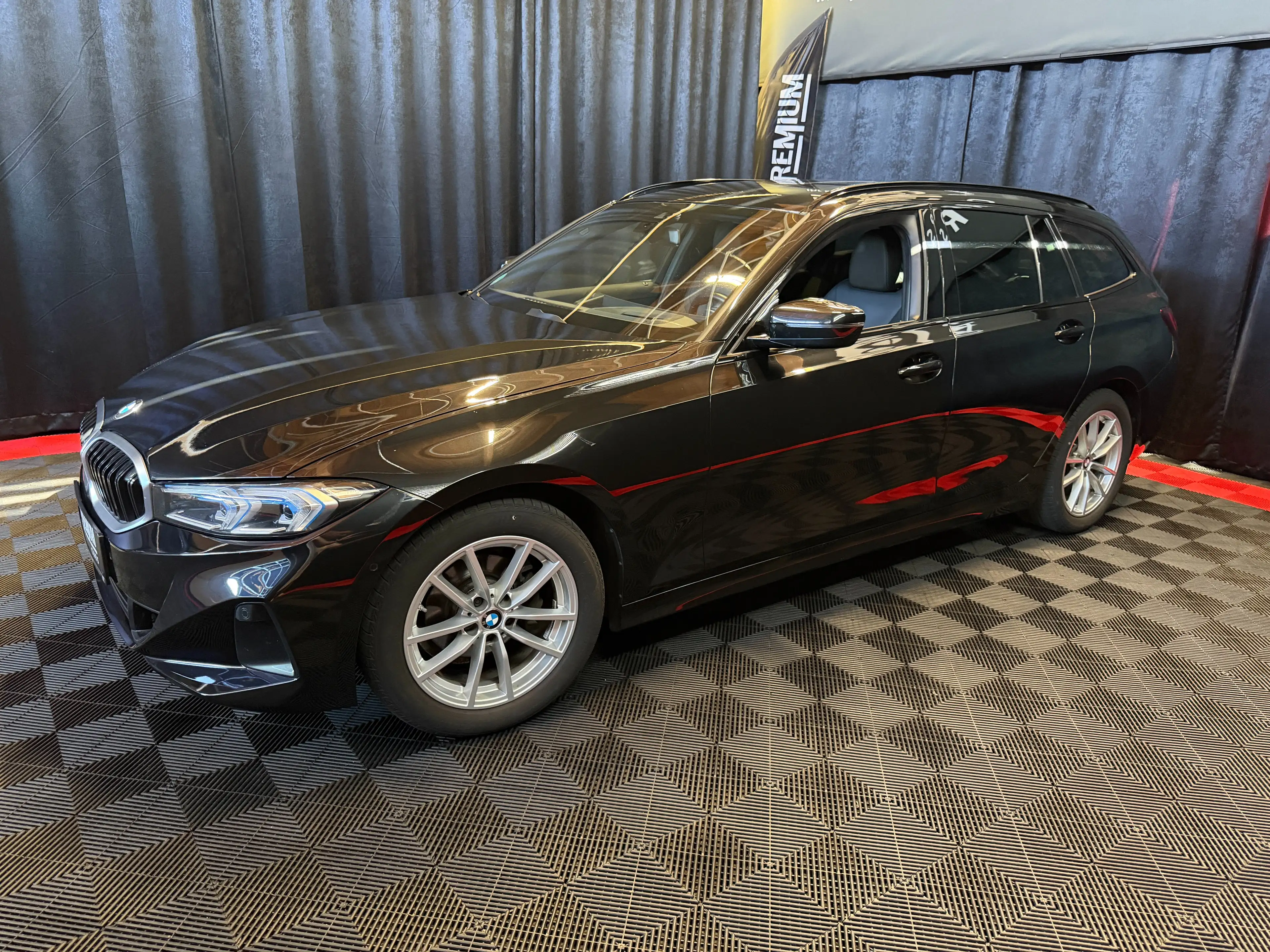 BMW 318 318 d *HEAD-UP*VIRTUAL*KAMERA*LEDER* — photo 10