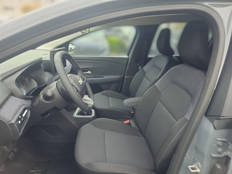 Dacia Jogger Expression TCe 110 NAVIGATION SITZHEIZUNG KLIMAAUT — photo 7