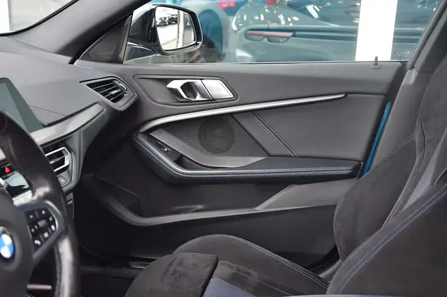 BMW 2 Series view 5
