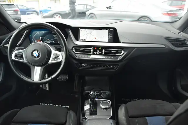 BMW 2 Series view 13