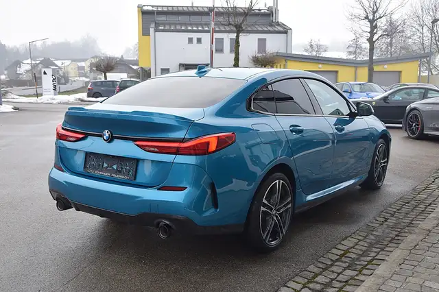 BMW 2 Series view 3