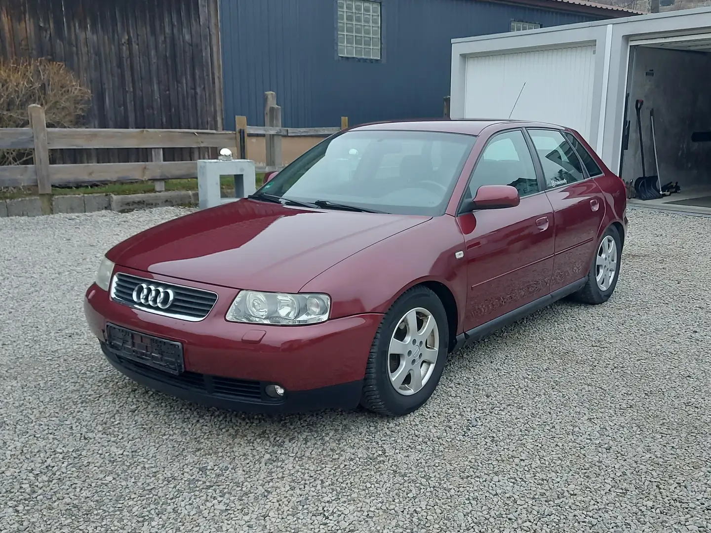 Audi A3 A3 1.8 T Ambition*Xenon*Bose*AHK*Gewinde.*Alu Rot - 1