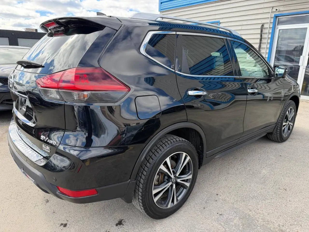 Nissan Rogue снимка Nissan Rogue