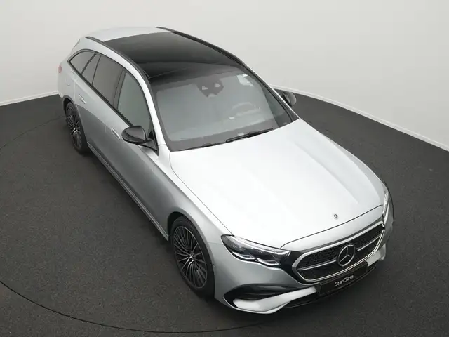 Mercedes-Benz E-Class view 12