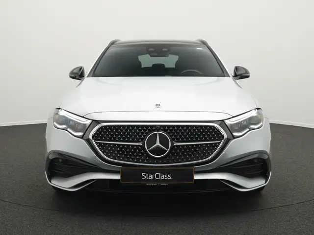 Mercedes-Benz E-Class view 2
