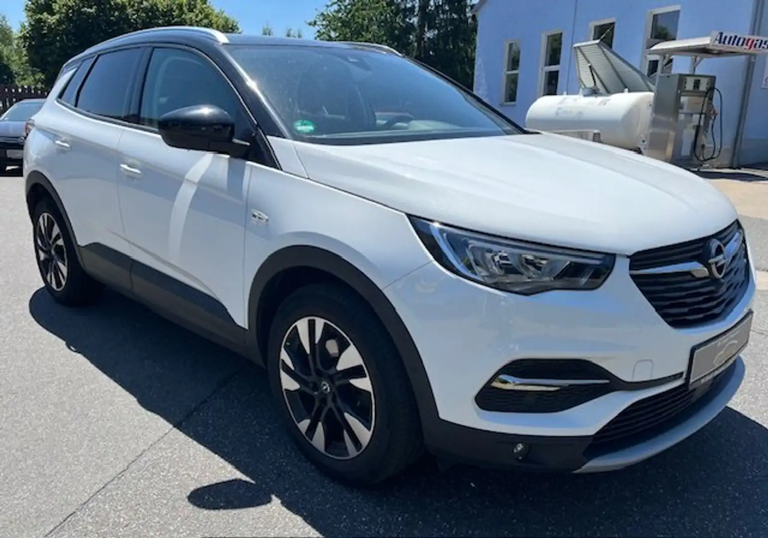 Opel Grandland X Elegance"Automatik,Klimaautomatik,Navi,SHZ,LRH" Blanc - 2