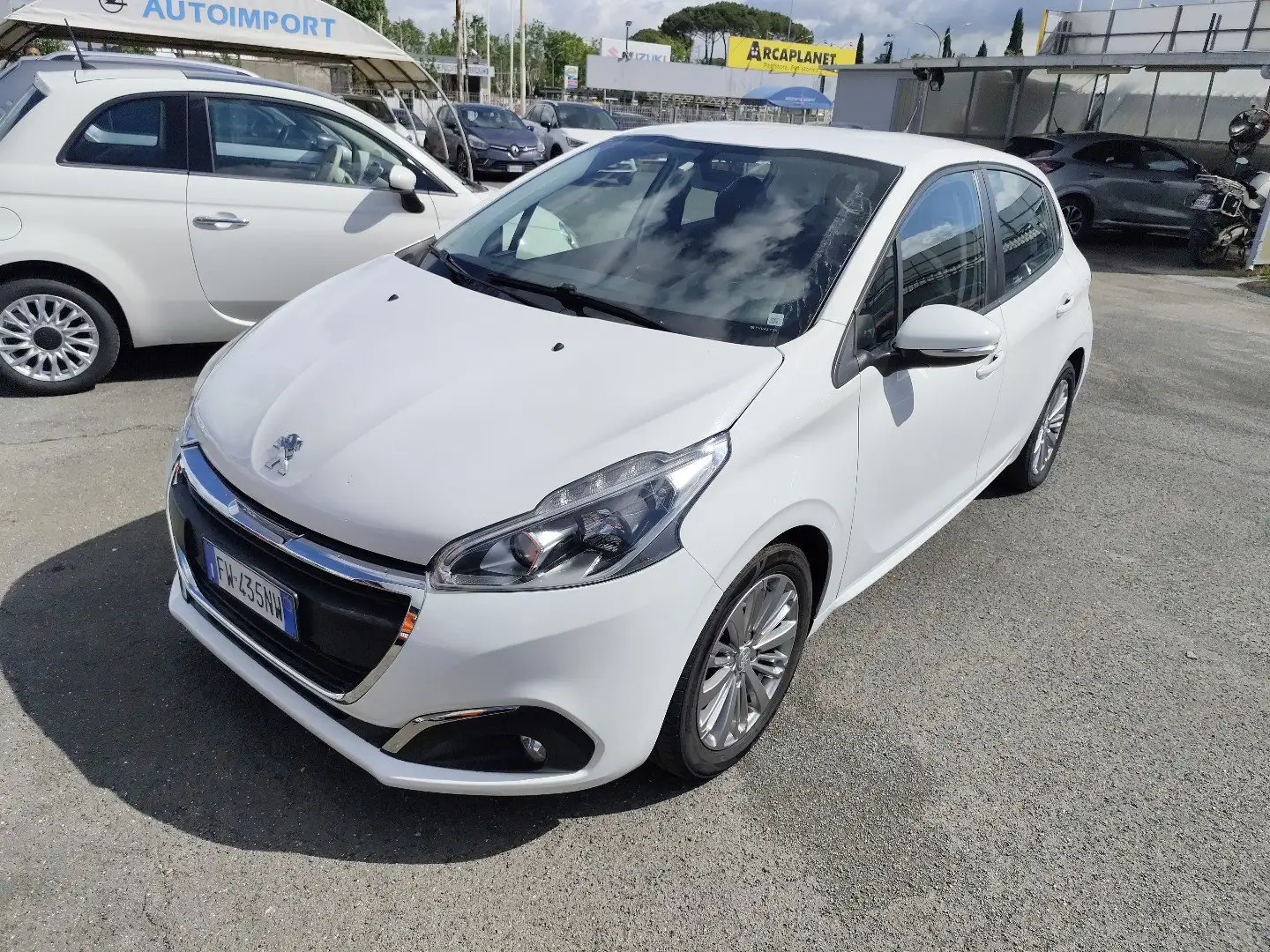 Peugeot 208 PureTech 82 5 porte Allure Blanc - 1