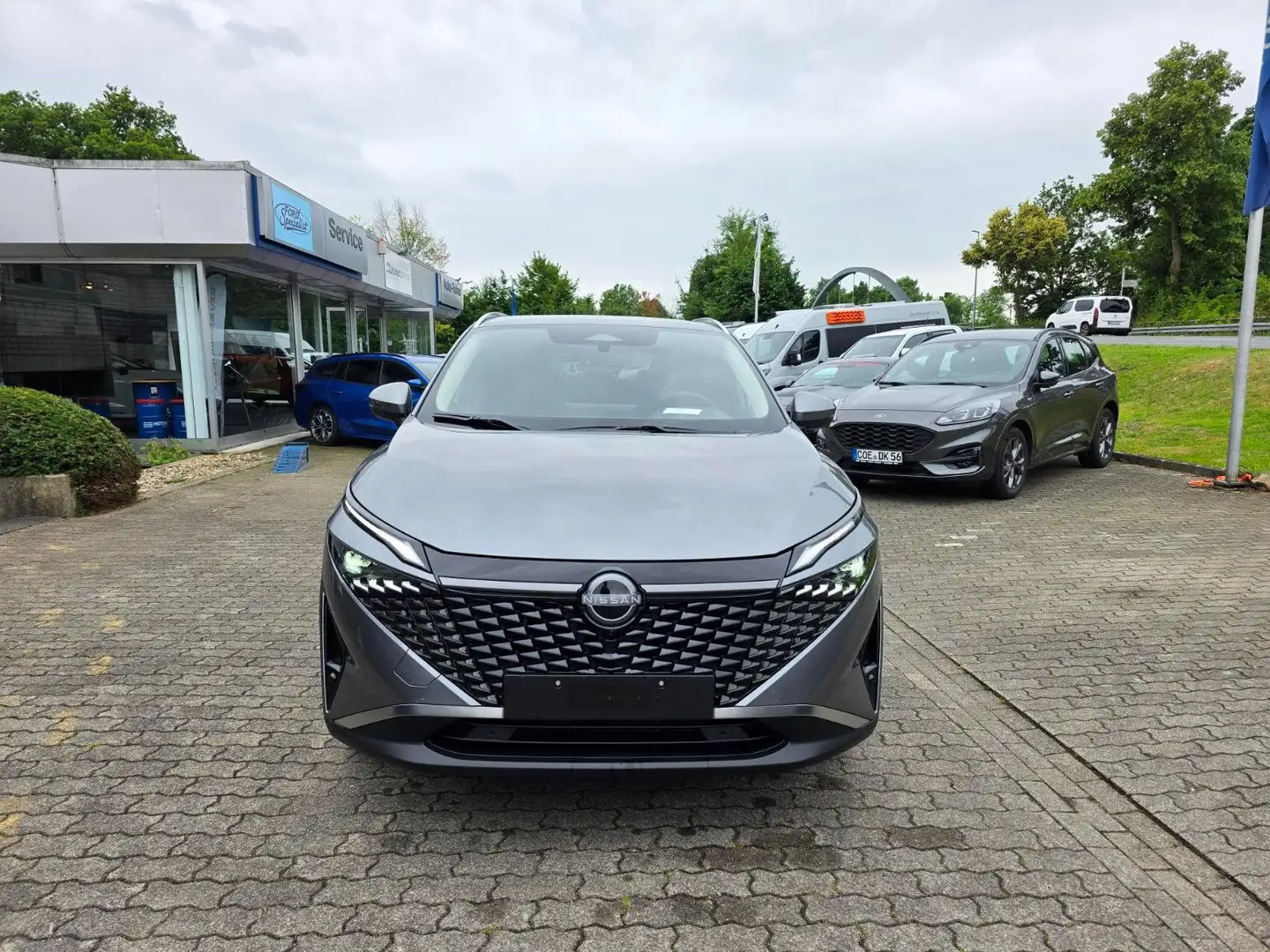 Nissan Qashqai N-Connecta Autom. Navi 360° *FACELIFT* Grau - 2