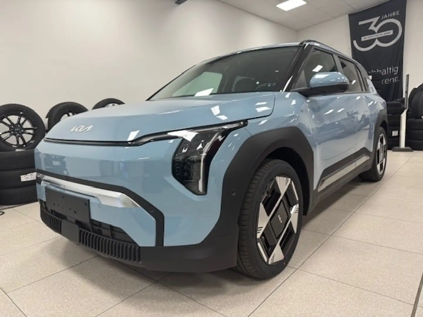 Kia EV3 814kWh Earth Attraktive Leasingkonditionen Modrá - 2