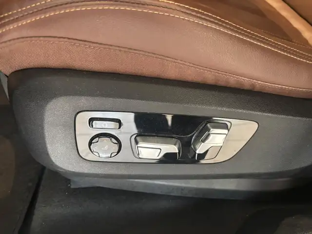BMW X6 view 14