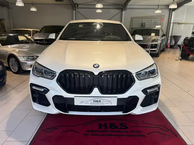 BMW X6 view 9