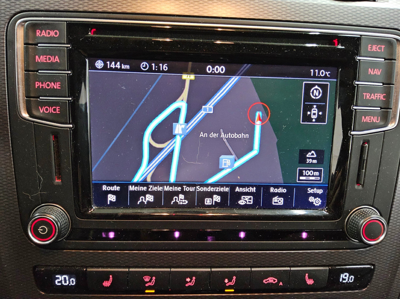 Volkswagen Scirocco 1.4 TSI Club Navi Bi-Xenon RfK HU 08/27 — photo 7