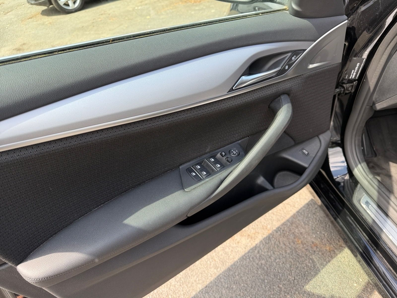 BMW 530 i Lim. Automatik Navi Tempomat — photo 11