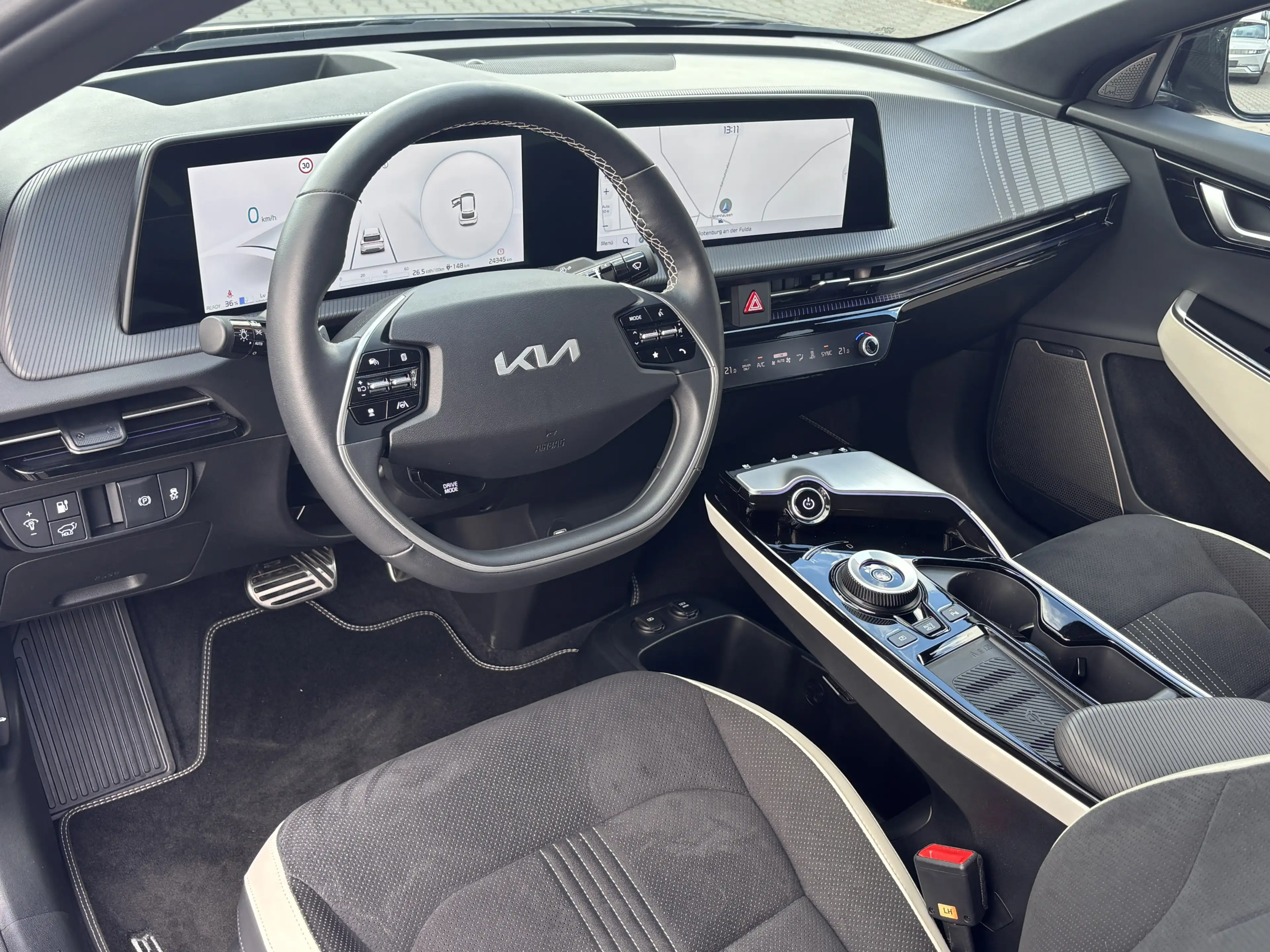 Kia EV6 GT-Line LED PANO HUD MERIDIAN MEMO 360° WÄPU — photo 15