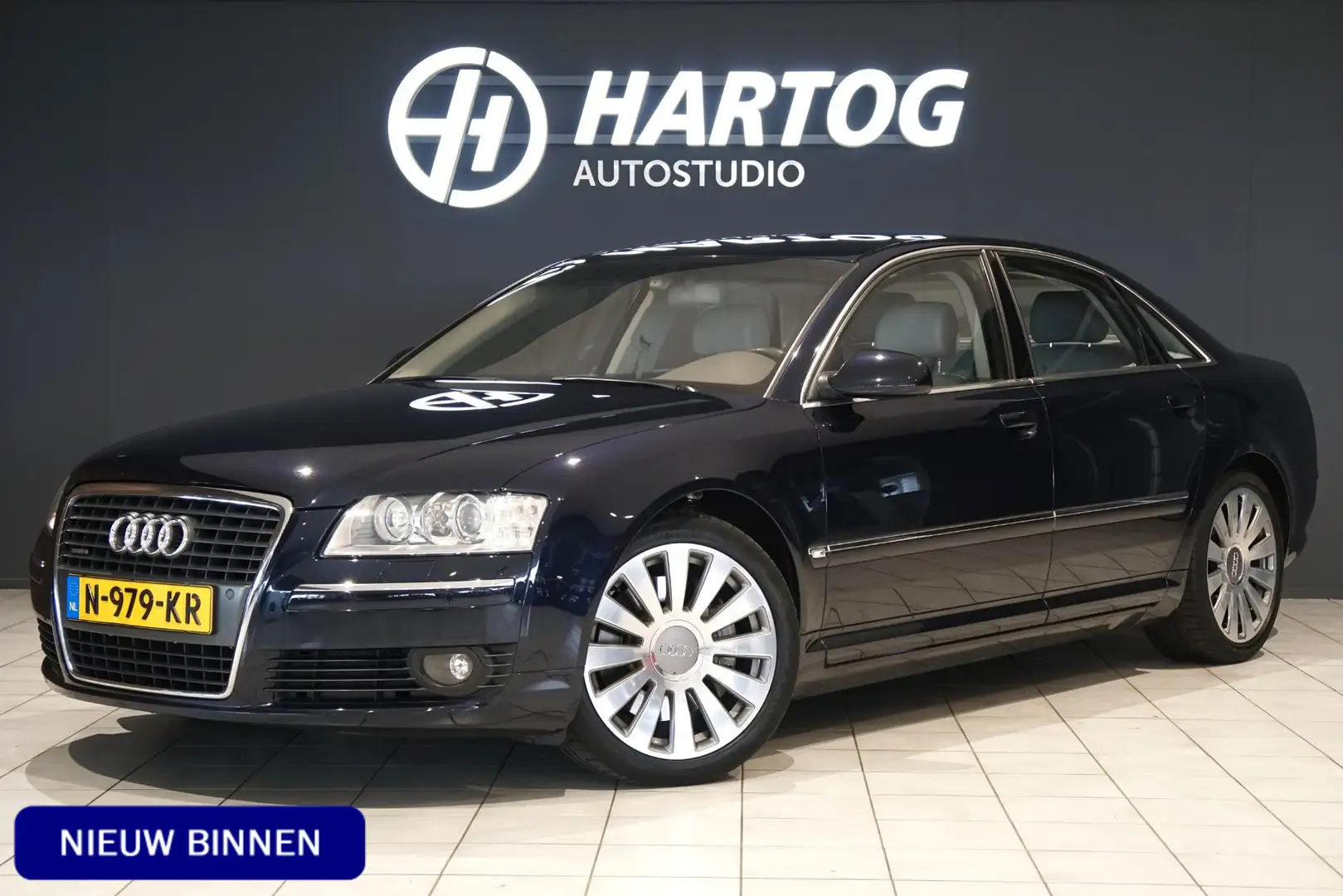 Audi A8 4.2 V8 quattro edition + LUCHTVERING / DUBBEL GLAS Blau - 1