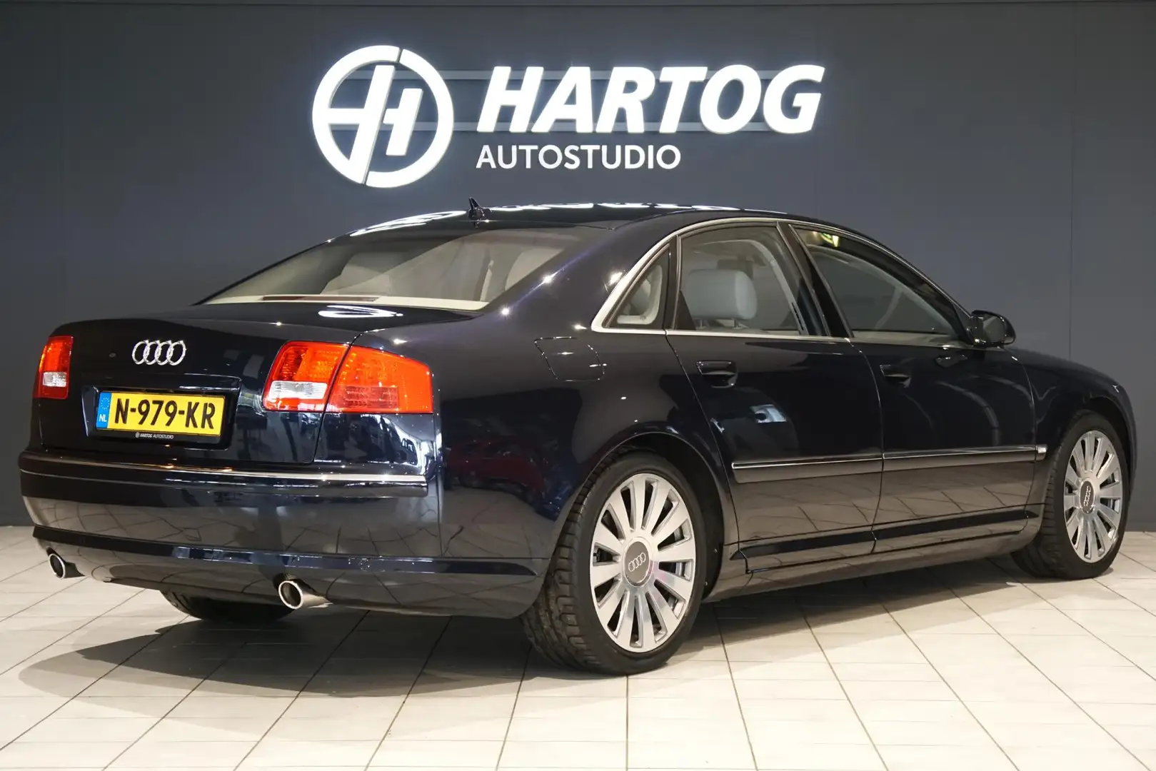 Audi A8 4.2 V8 quattro edition + LUCHTVERING / DUBBEL GLAS Blau - 2