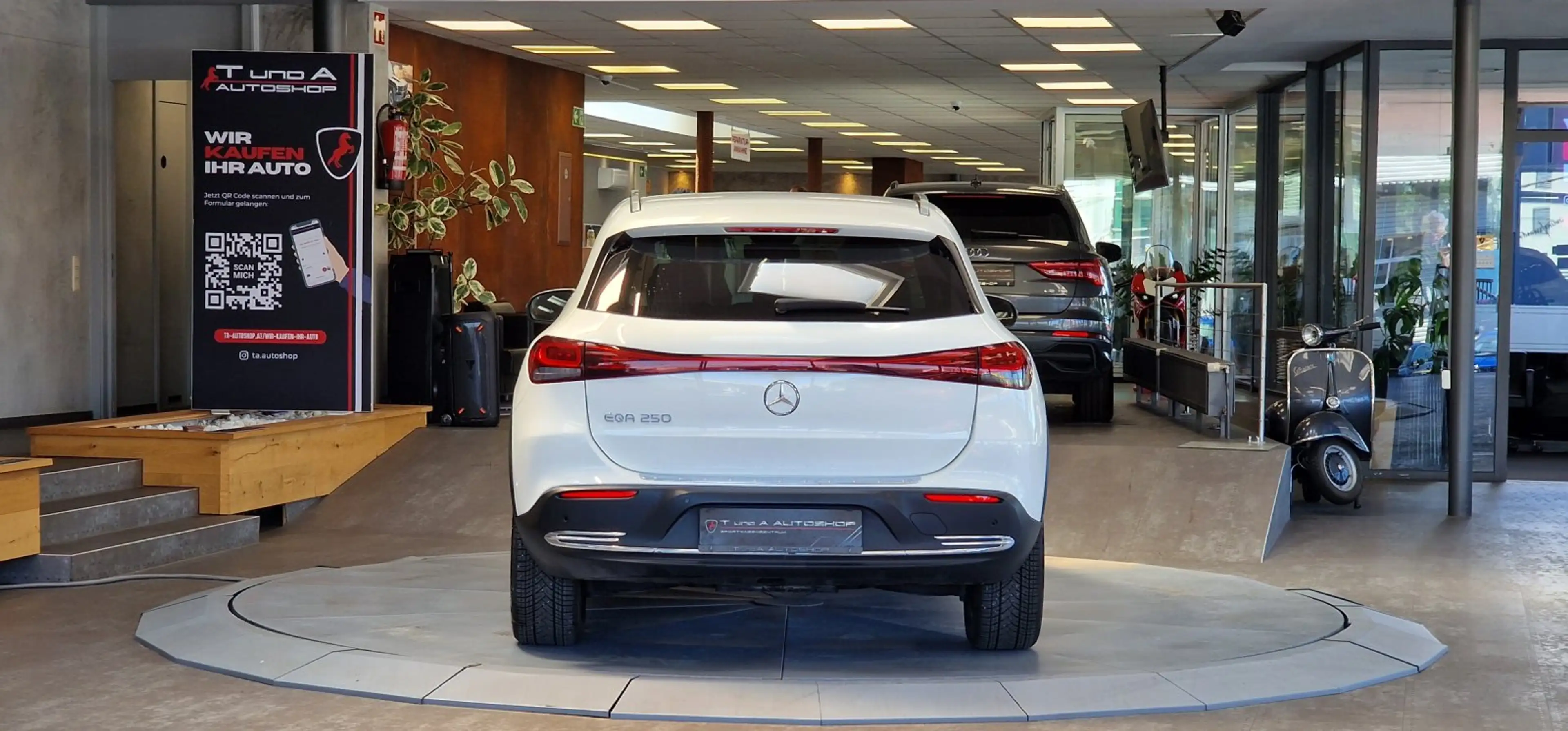Mercedes-Benz EQA 250 Aut. *Reichw. 347Km*Spiegel-Paket*Kamera* — photo 8