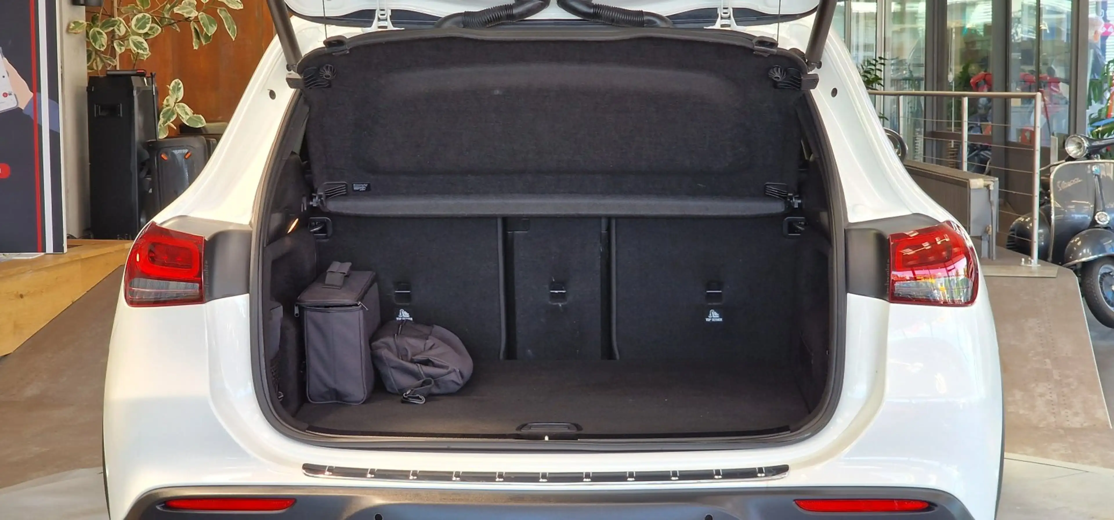 Mercedes-Benz EQA 250 Aut. *Reichw. 347Km*Spiegel-Paket*Kamera* — photo 9