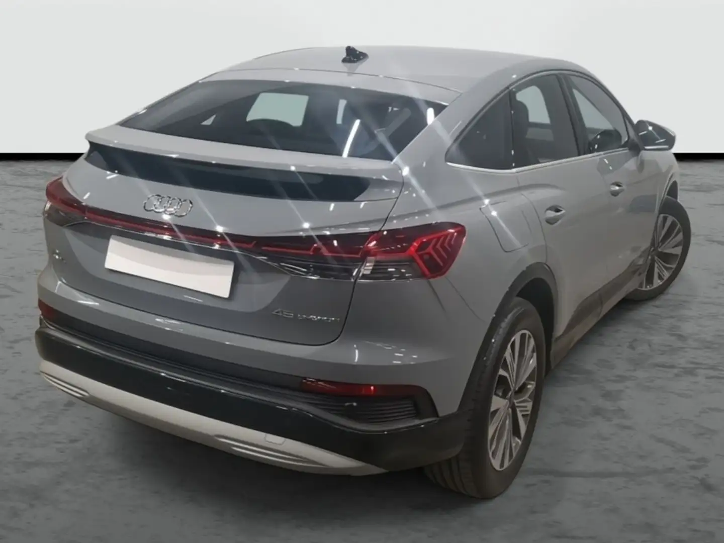 Audi Q4 e-tron Sportback 45 Sport 210 kW (285 CV) Gris - 2