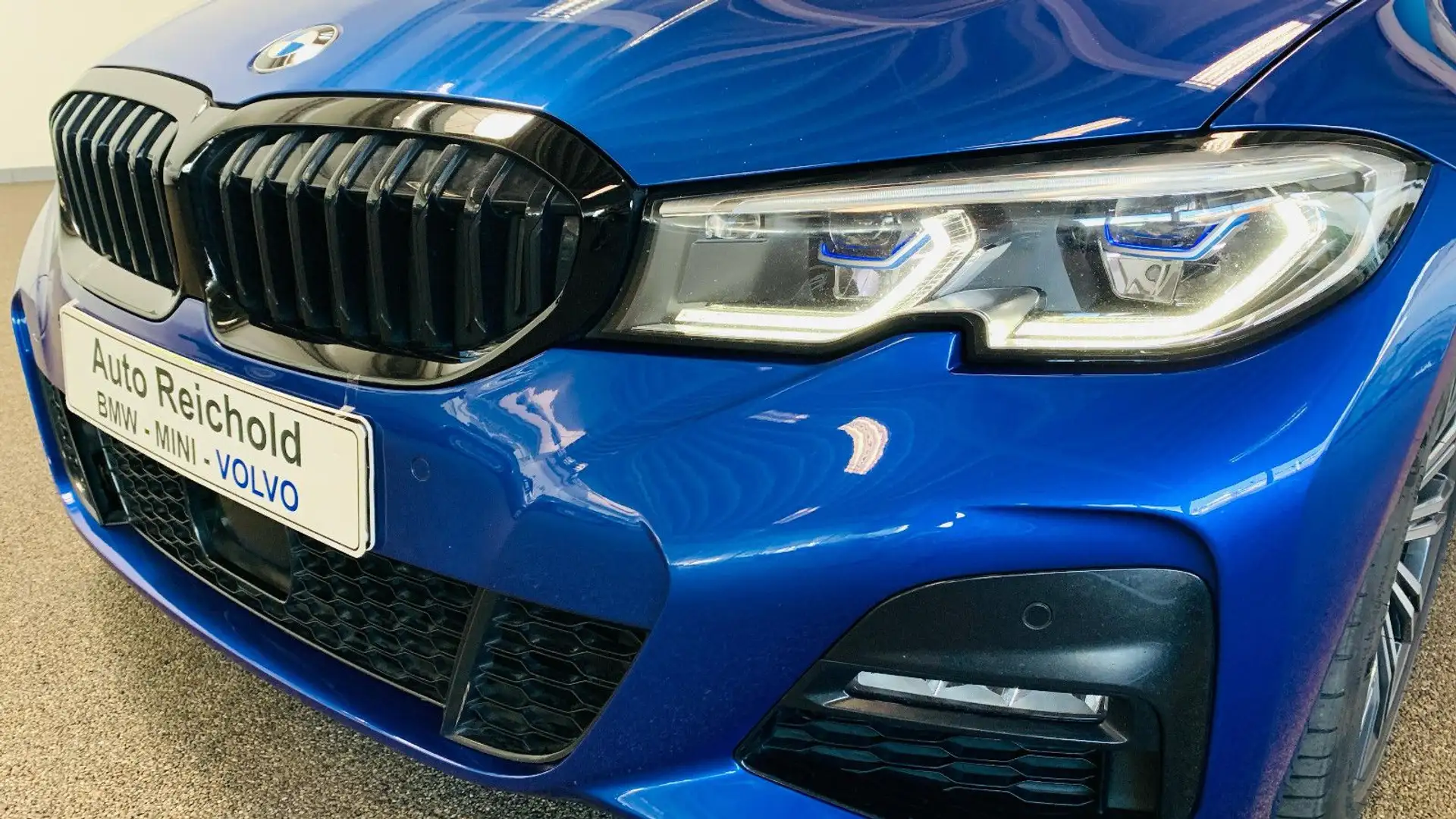 BMW 330 d xDrive M Sport Touring Laser HUD ACC NAVI P Bleu - 2