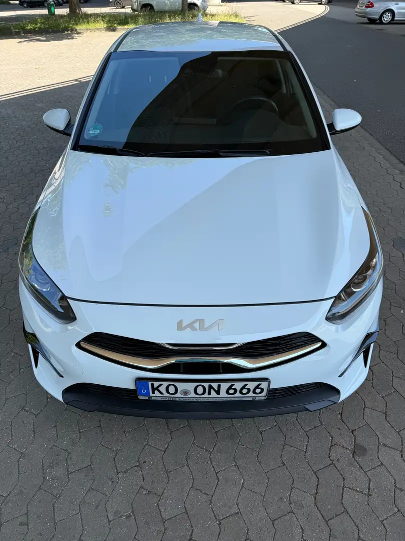 Kia Ceed / cee'd Ceed 1.0 T-GDI Edition 7 Emotion Lenkrad-hzg. Weiß - 2