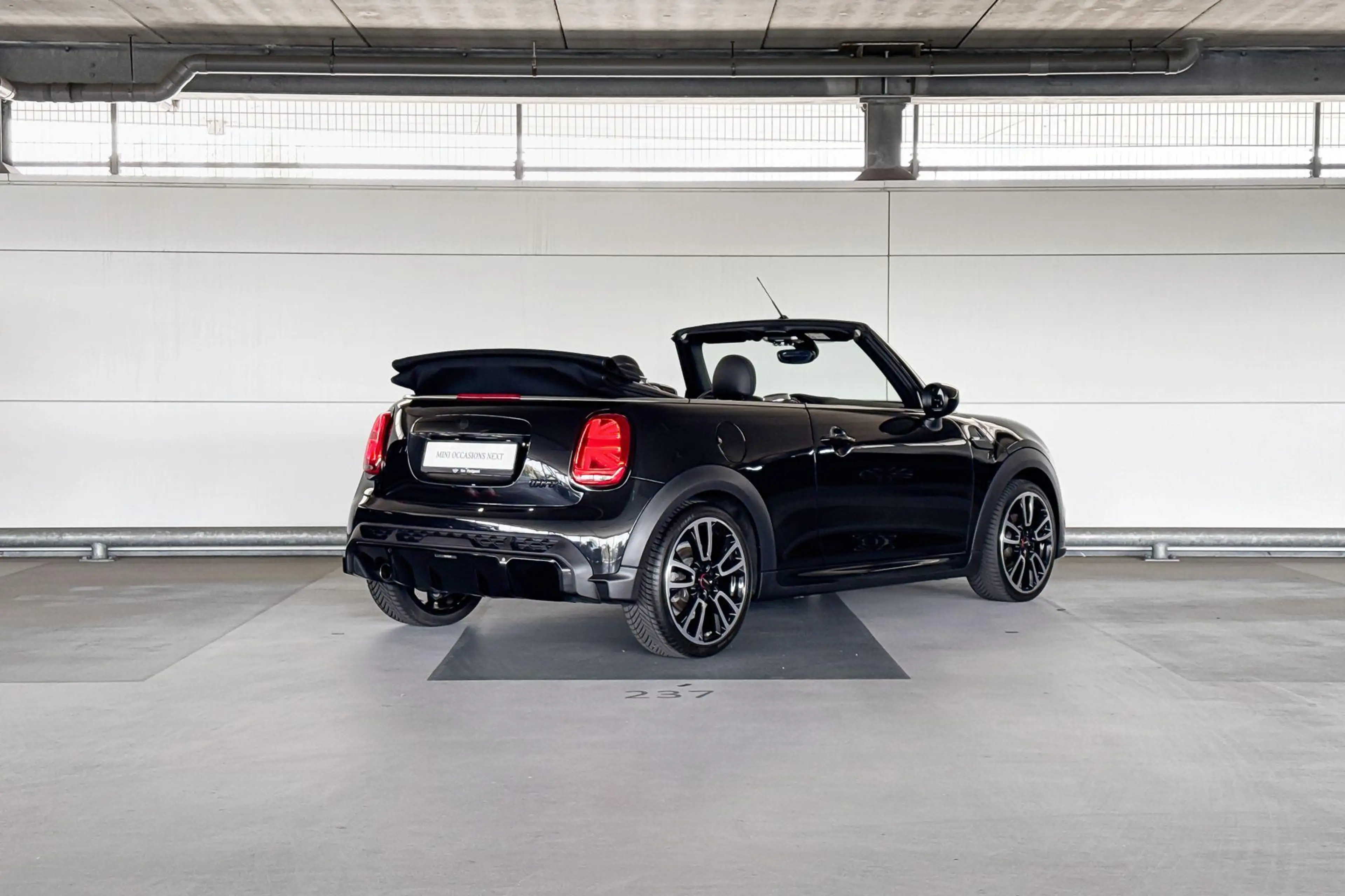 MINI John Cooper Works Cabrio 1.5 Cooper — photo 6