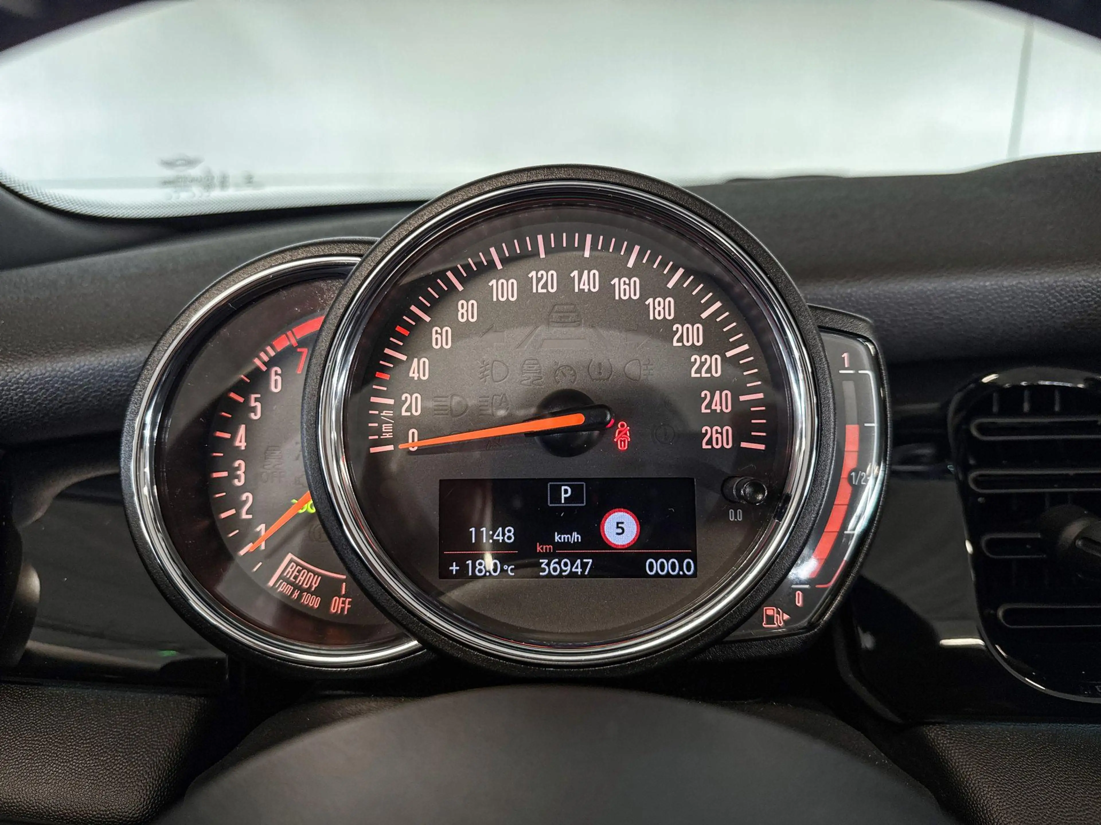 MINI John Cooper Works Cabrio 1.5 Cooper — photo 12