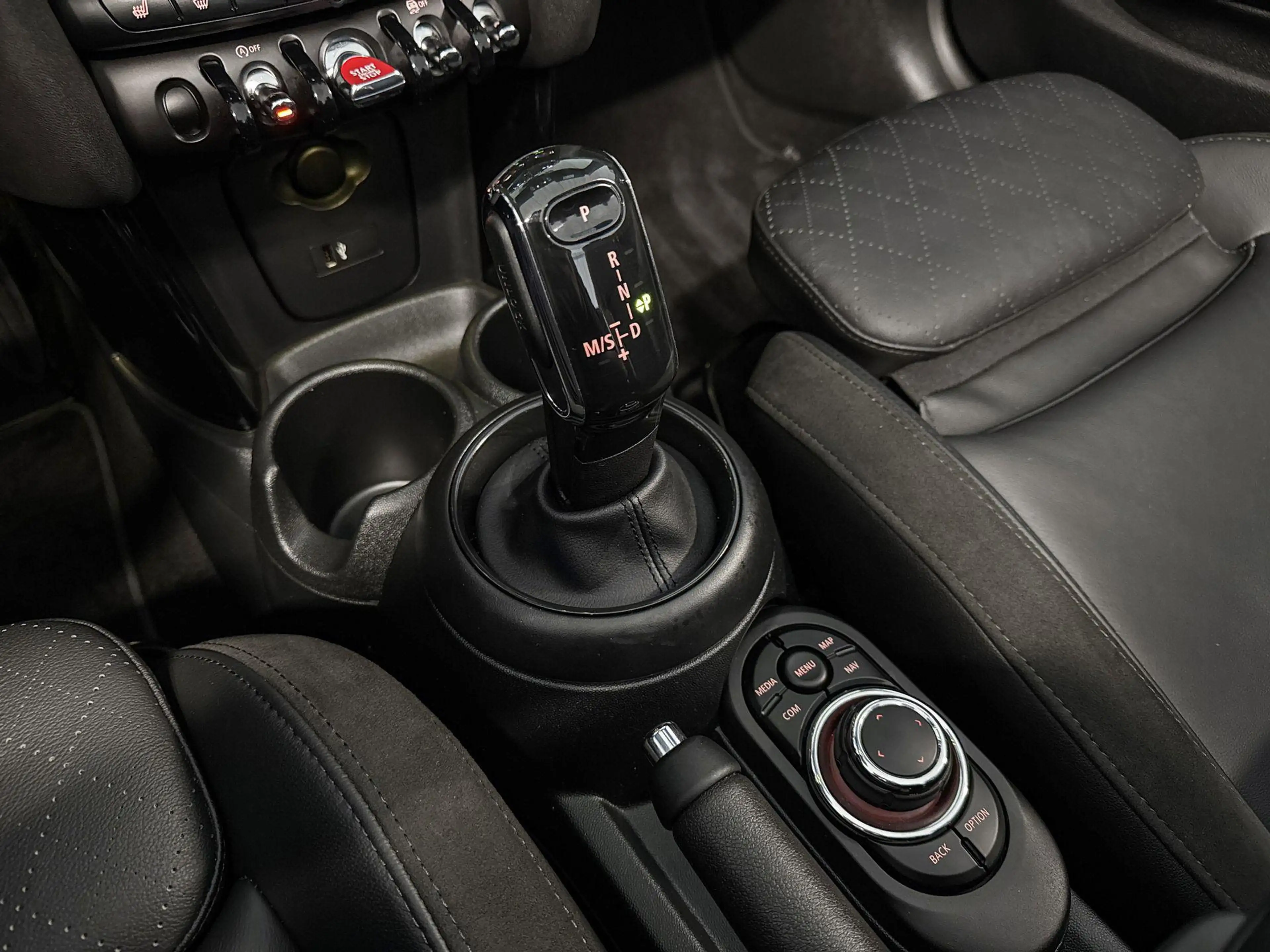 MINI John Cooper Works Cabrio 1.5 Cooper — photo 15